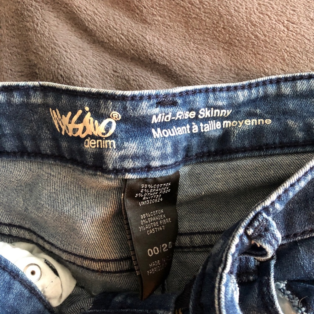 Jeans - Picture 3 of 3